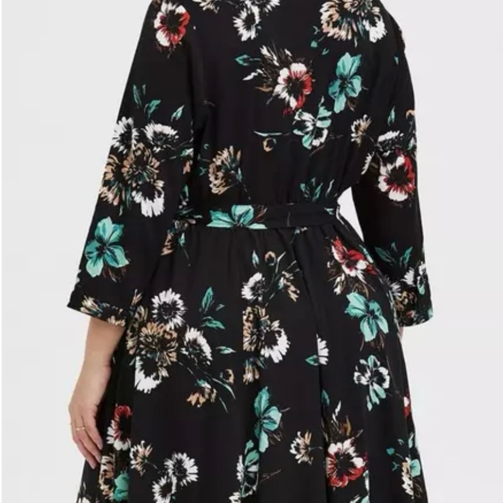 Torrid Black Floral Midi Dress - Picture 3 of 12